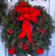 Maine Wreaths come with high quality velvet bows and decorations